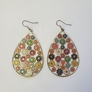 🌟 5 for $15 🌟 Multi-colored pendant earrings